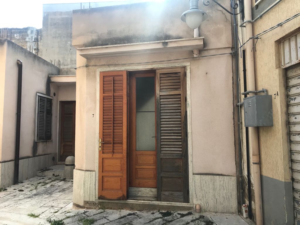 Clicca per ingrandire la foto